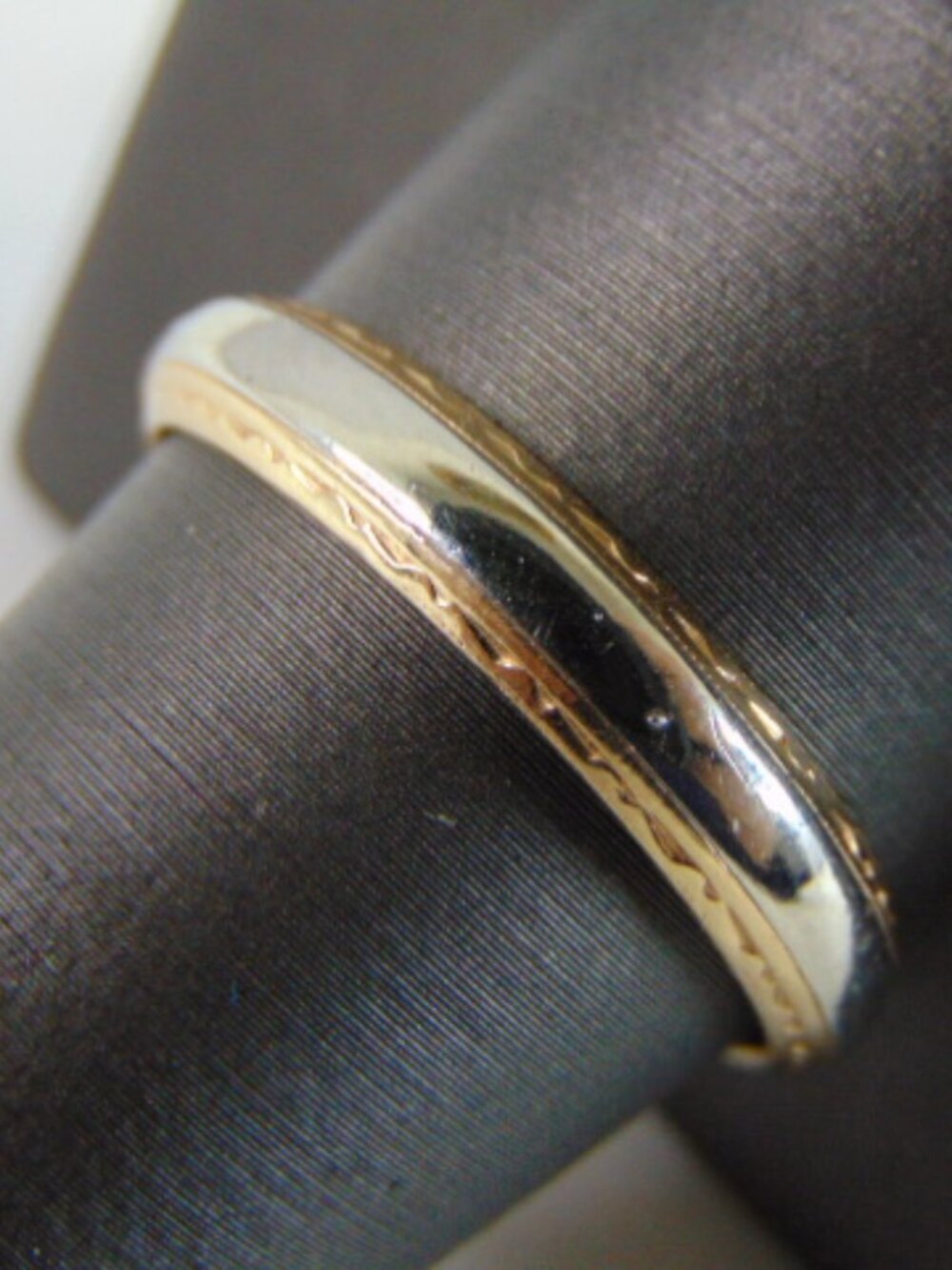 Mens Vintage Estate 14k Gold Wedding Band Ring 4.9g E5970